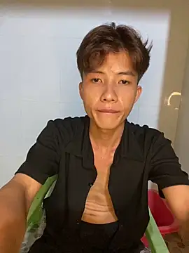 Nguyencuong1999 online show from May 23, 3:17 pm