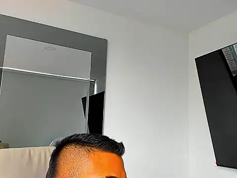 Raytorres online show from March 24, 10:24 pm