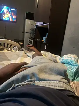 Izinja28 online show from April 16, 1:11 pm