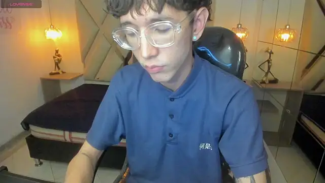 Dewon20  online show from April 8, 2:26 pm