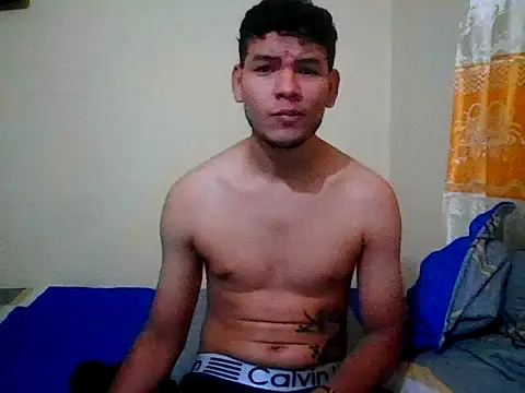 deanp22 online show from March 28, 12:44 am