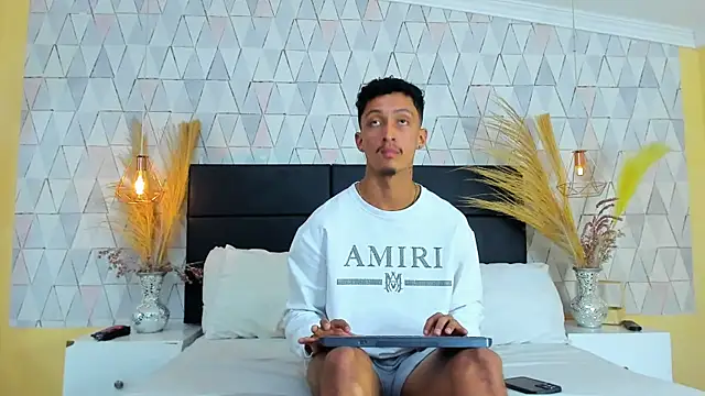 NoahOsorio online show from March 27, 6:53 pm