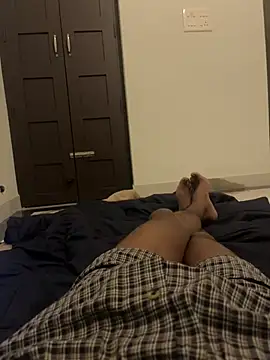 like a nud online show from March 25, 8:57 pm