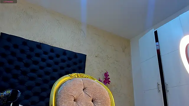 MaicolSmiith  online show from April 21, 6:25 pm