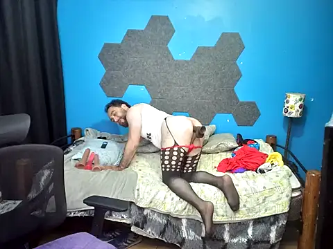 MachoPutito online show from February 22, 6:37 am