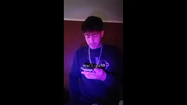  nnuw york 17 online show from April 14, 4:28 pm