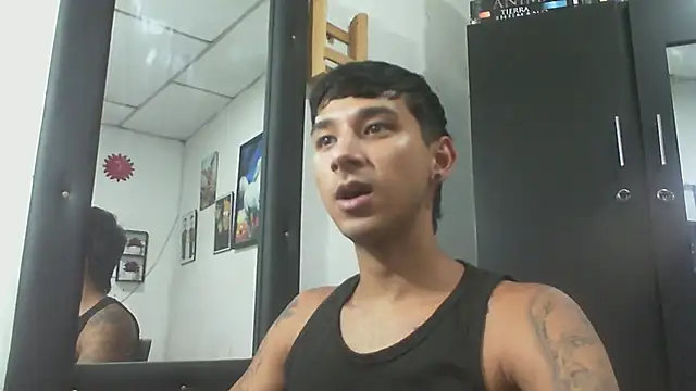 chicohot xxx online show from April 1, 6:49 pm