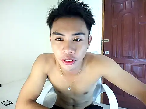 valerio fernan online show from May 3, 2:14 am