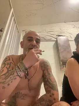 tubeton online show from April 28, 6:23 pm