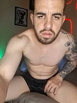 leoxxxgato online show from May 4, 12:45 am
