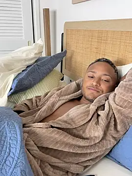 DTKXXV online show from April 11, 4:21 pm