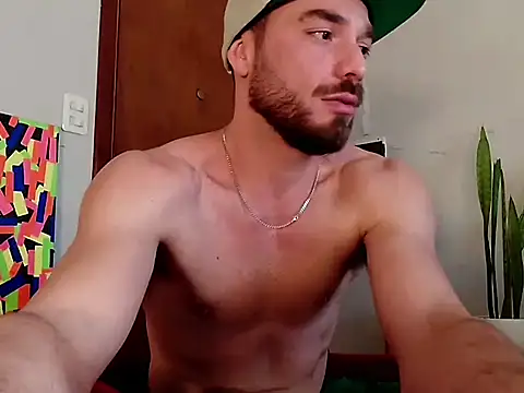 leohomb26 online show from April 9, 12:33 pm