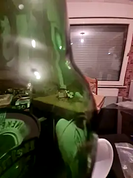 caramelkoala online show from April 15, 5:51 am