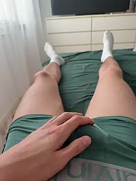 sasha737373 online show from August 4, 1:05 pm