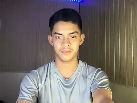 yourhotasian jhonpol16 online show from April 28, 7:40 pm