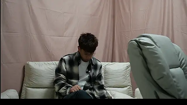 yanzhi3344 online show from April 16, 9:20 am