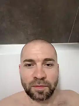 gayboyx77 online show from April 16, 10:23 pm