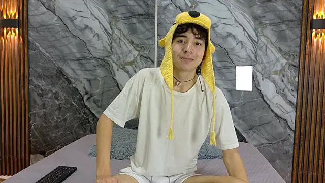 NoahWalker   online show from May 16, 11:08 am