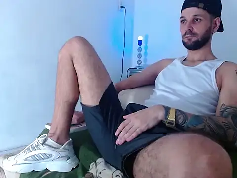 geremi12345 online show from June 1, 10:32 pm