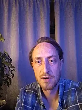 hihilove69 online show from April 16, 11:40 pm