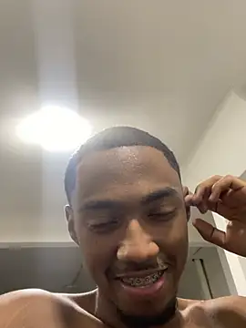 Juan esteban7 online show from April 18, 1:18 am