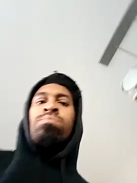 Maniac42024 online show from April 18, 3:02 pm