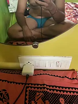 ishiv31 online show from April 21, 7:36 am