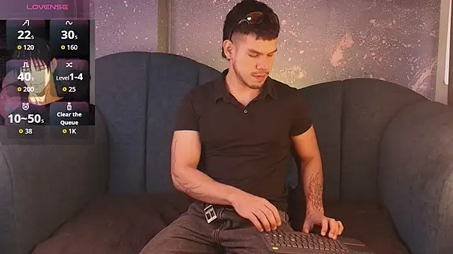 Derek Voss online show from July 16, 2:24 pm