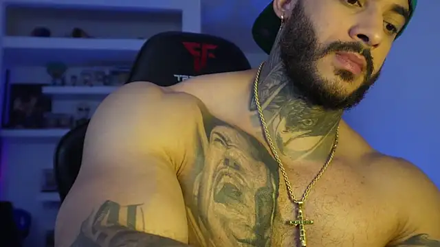 iamjackc  online show from May 24, 7:58 am