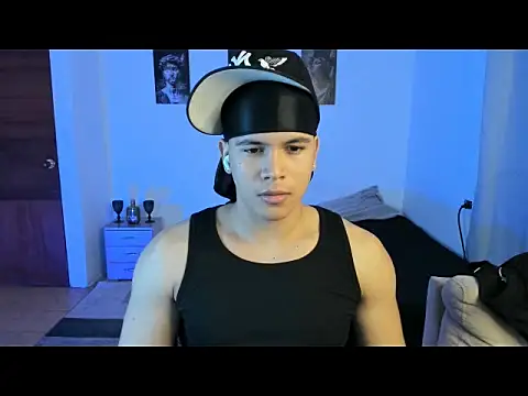 sant wahlberg online show from July 9, 10:24 pm