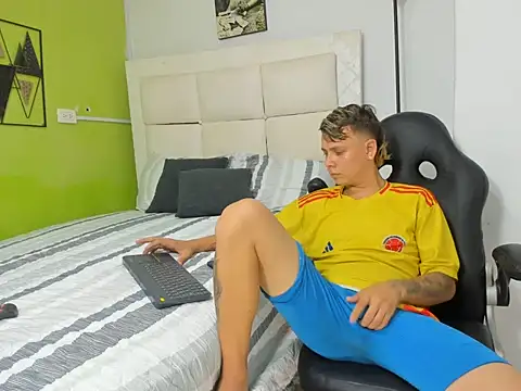 tobby millers  online show from July 8, 1:20 am