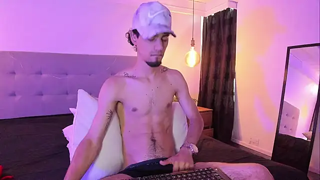MichaelEvanss  online show from June 14, 12:51 pm