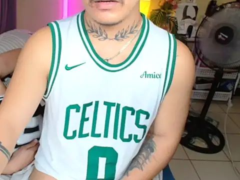 Ashtonfuckingboi online show from July 28, 9:14 pm
