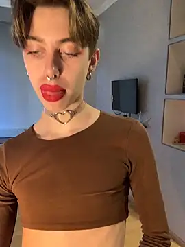 dark noir  online show from June 28, 3:18 pm