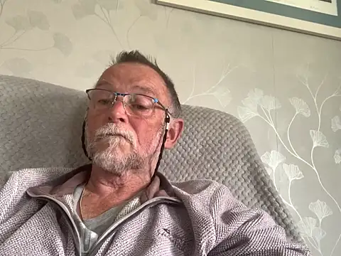 Moonraker64 online show from June 3, 2:33 pm