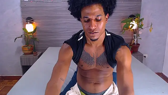 Dilan Hall online show from May 30, 7:36 pm