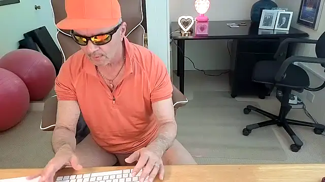 hotdadbod online show from February 15, 9:34 pm