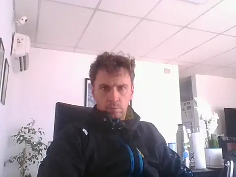 sebasevi online show from May 21, 2:32 pm