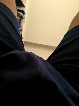 1Horny Boy1 online show from May 18, 4:29 am