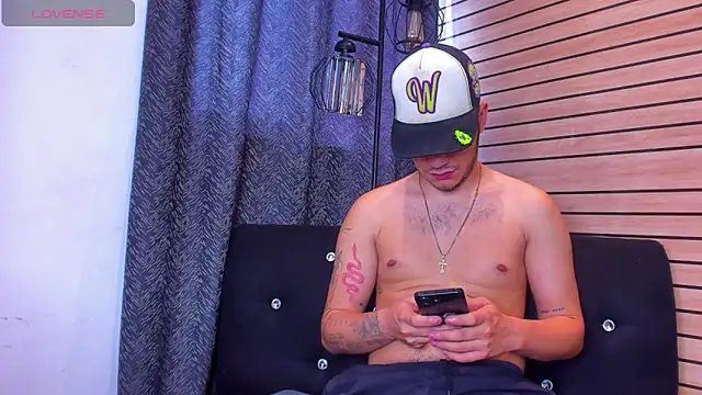 Brandoncrew online show from June 3, 5:40 pm