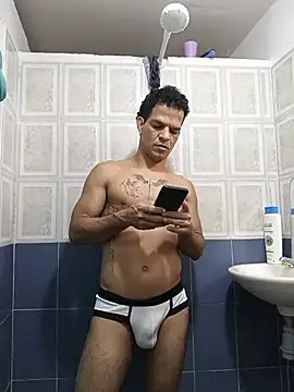 Ryan 04 online show from June 14, 1:46 pm