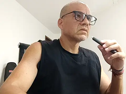 Gaceru01006 online show from July 6, 3:03 pm