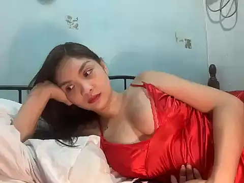Amarahjohnson online show from May 27, 8:33 am