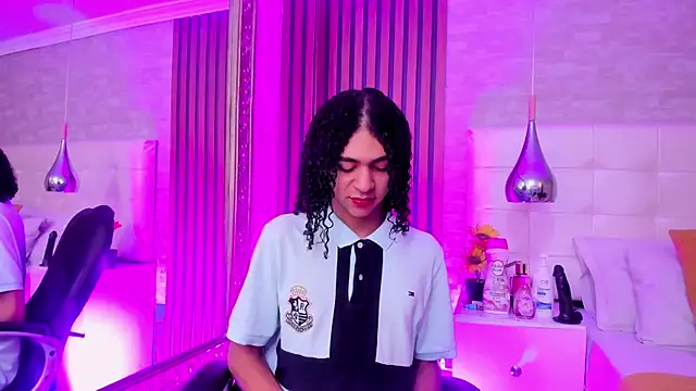 KyleeSmiith online show from July 12, 4:36 am