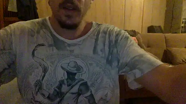 hawaiiguy620 online show from June 10, 9:44 am