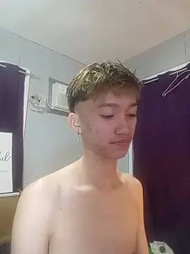 Fem phiLboy69 online show from August 3, 11:16 am