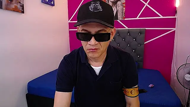 Cesirry  online show from July 16, 7:21 pm