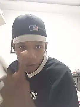 yirethxxx online show from June 24, 5:10 am