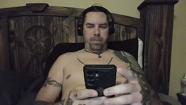 BikerLipps85 online show from July 3, 5:24 am