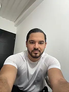 Efren Fernandez online show from July 7, 1:16 am